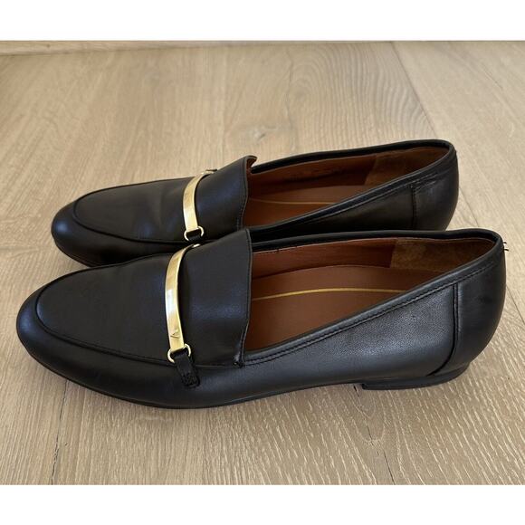 Vionic Evie Orthotic Arch Support Leather Loafer - Picture 3 of 10